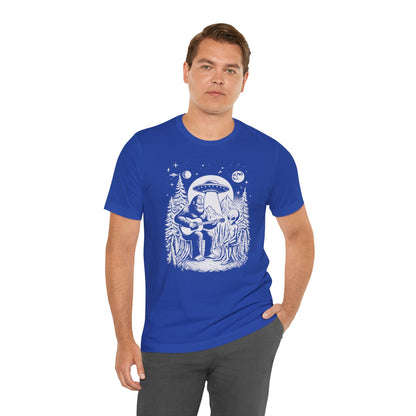 Bigfoot Singing to Alien T-Shirt