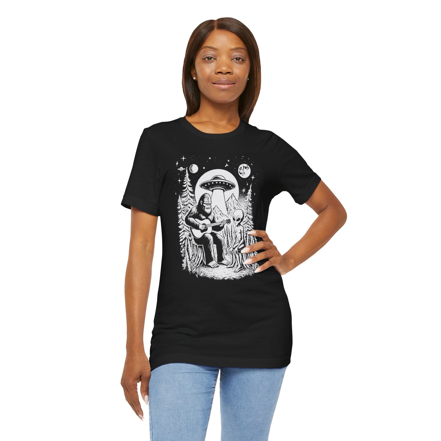 Bigfoot Singing to Alien T-Shirt