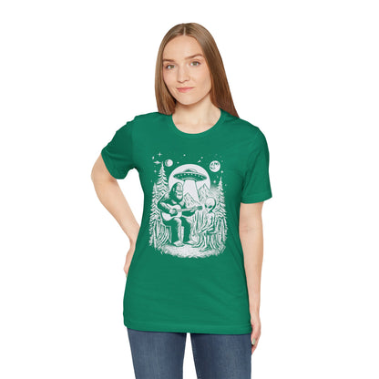 Bigfoot Singing to Alien T-Shirt